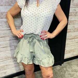 Laurel Green Textured Tie Waist Ruffle Hem Shorts